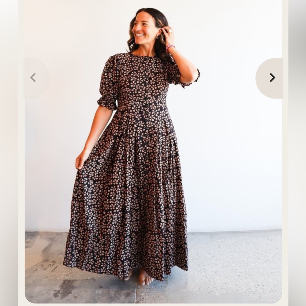 AISH Alyiah long dress black floral